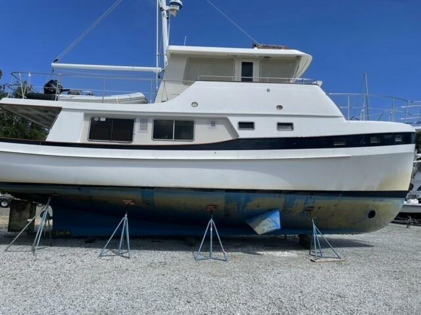 Slide: The Image of 48' Kadey-Krogen hauled out1 - 83