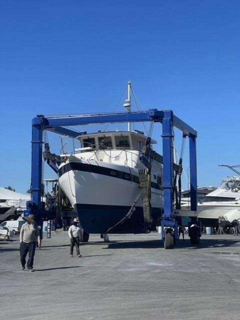 Slide: The Image of 48' Kadey-Krogen hauled out3 - 85