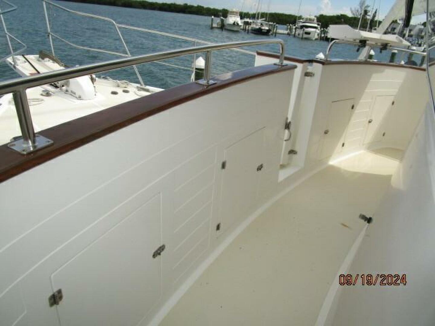 Slide: The Image of 48' Kadey-Krogen Portuguese Bridge1 - 9
