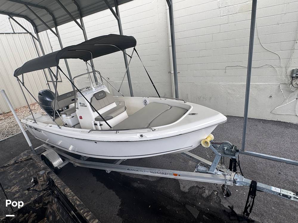 Slide: The Image of Key West 1720 Sportsman 2022 - 14893355
