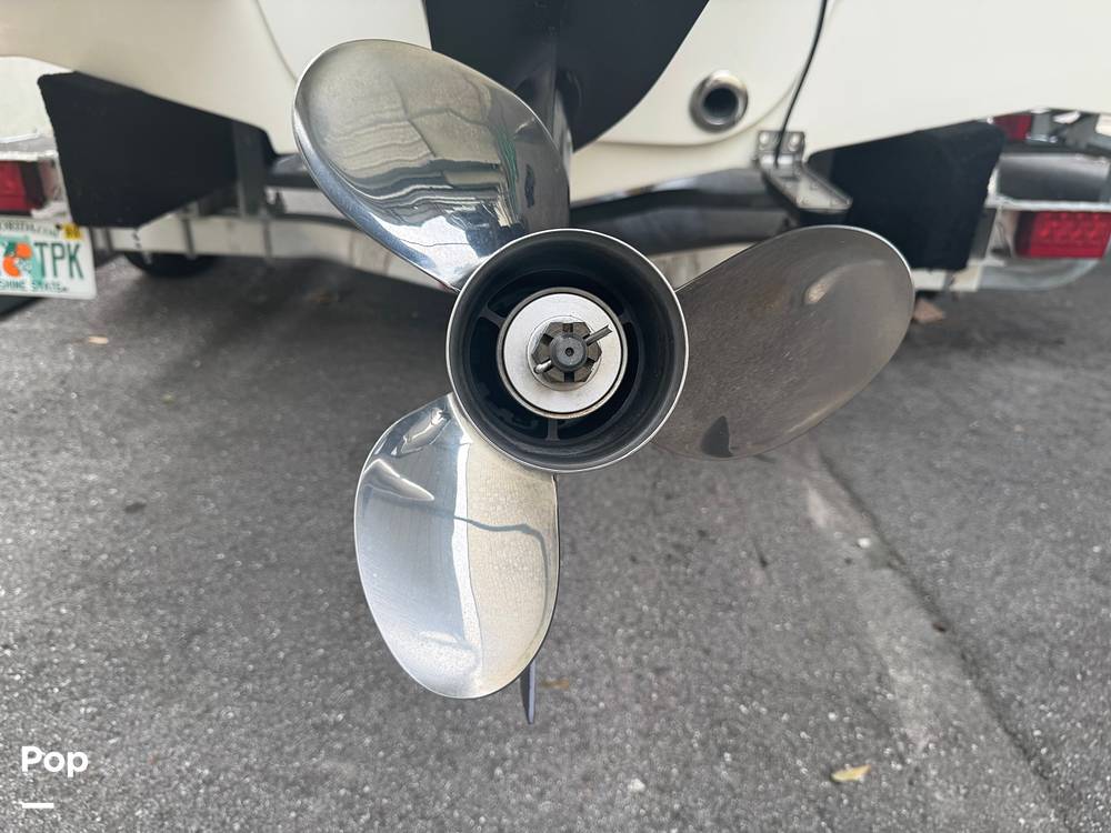 Slide: The Image of Key West 1720 Sportsman 2022 - 14893438