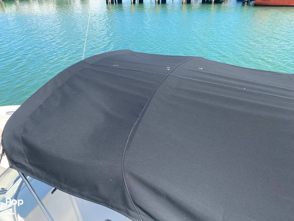 Slide: The Image of Bimini Top - 15604307