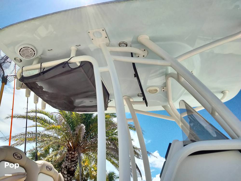 Slide: The Image of Key West 244CC Bluewater 2020 - 12