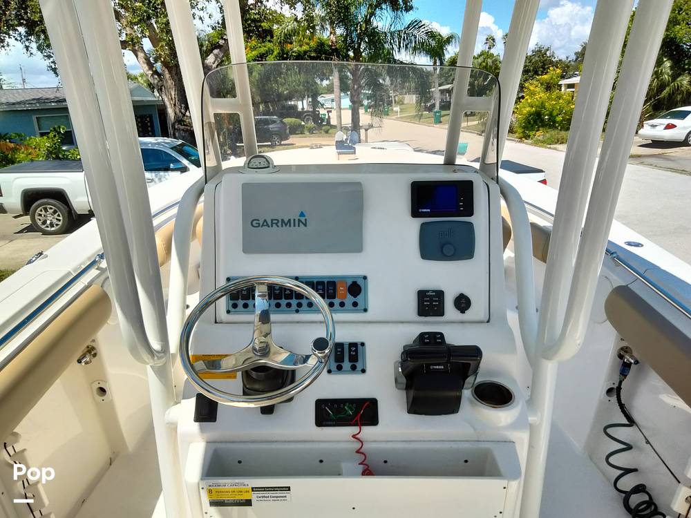 Slide: The Image of Center Console W/storage - 28