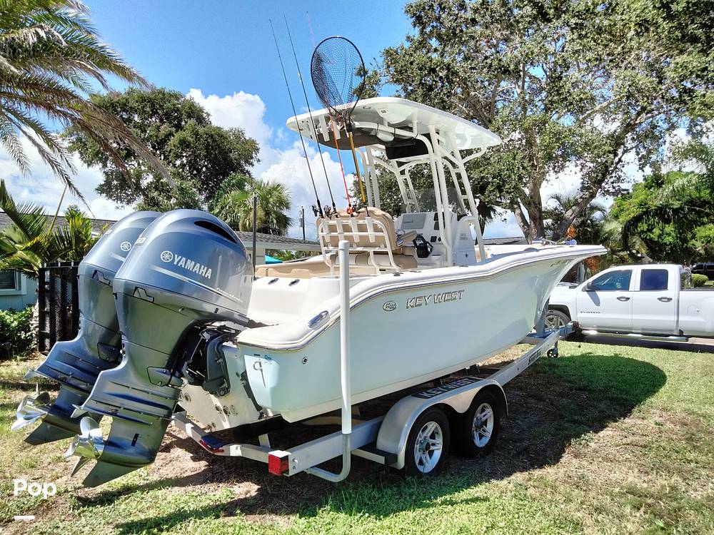 Slide: The Image of Key West 244CC Bluewater 2020 - 4
