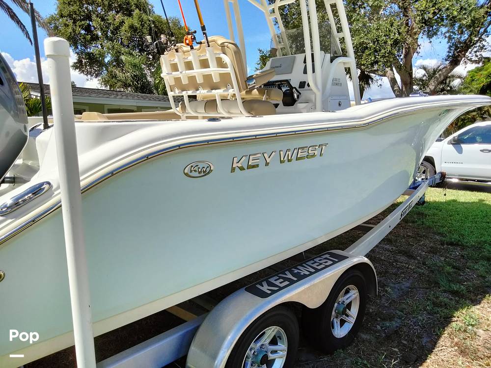 Slide: The Image of Key West 244CC Bluewater 2020 - 6