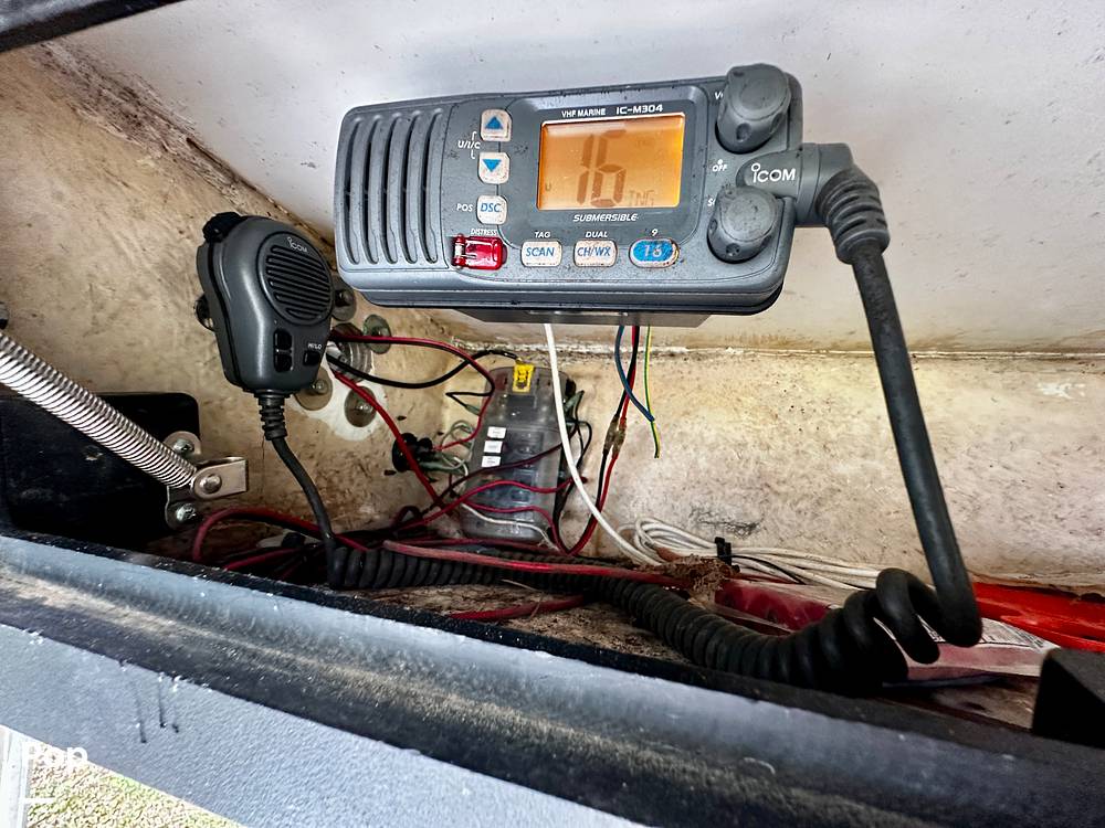 Slide: The Image of VHF Speaker - 14160570