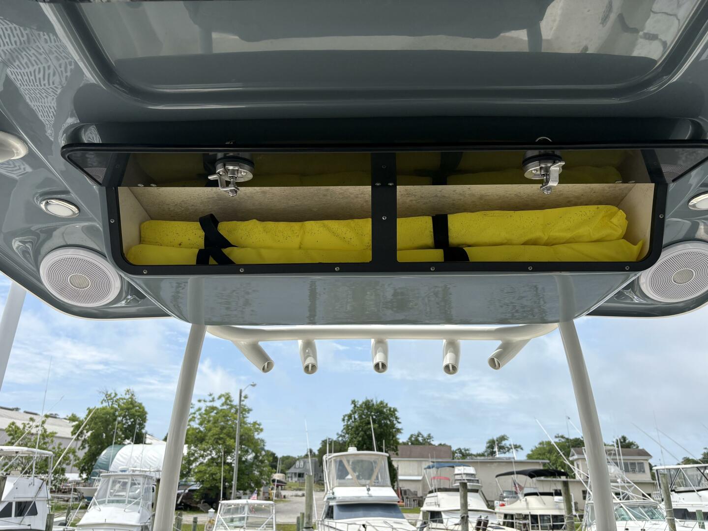 Slide: The Image of Key West 263 FS 2021 - 5392203