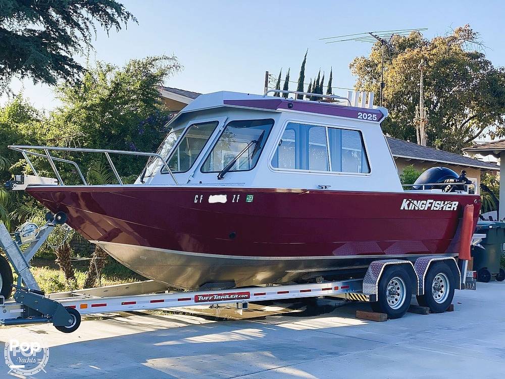Slide: The Image of Kingfisher 2025 Escape HT Pilot House 2020 - 0
