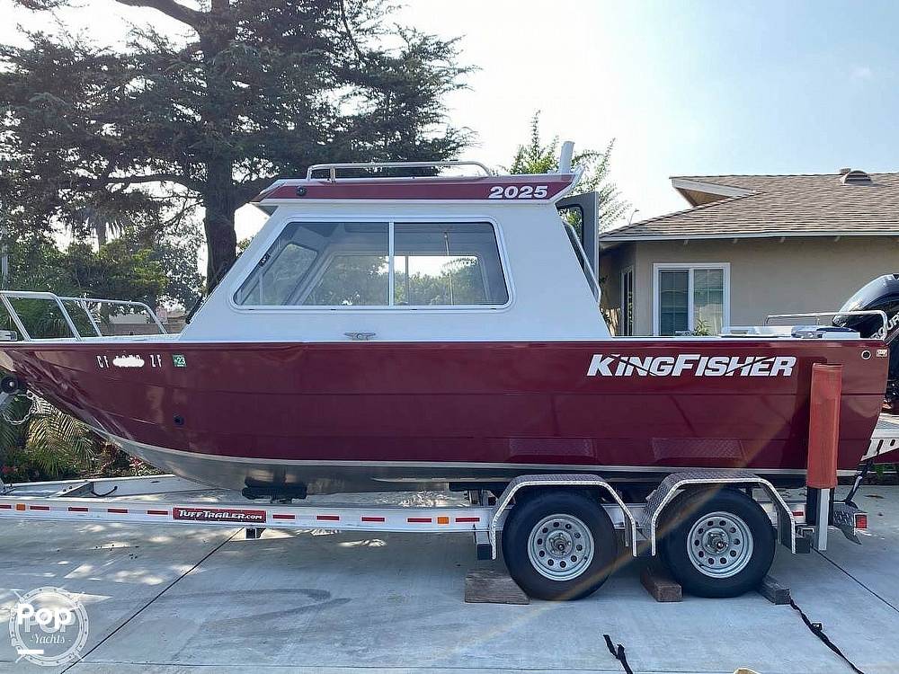 Slide: The Image of Nice Pilot House With Great Fishing Capabilities - 19