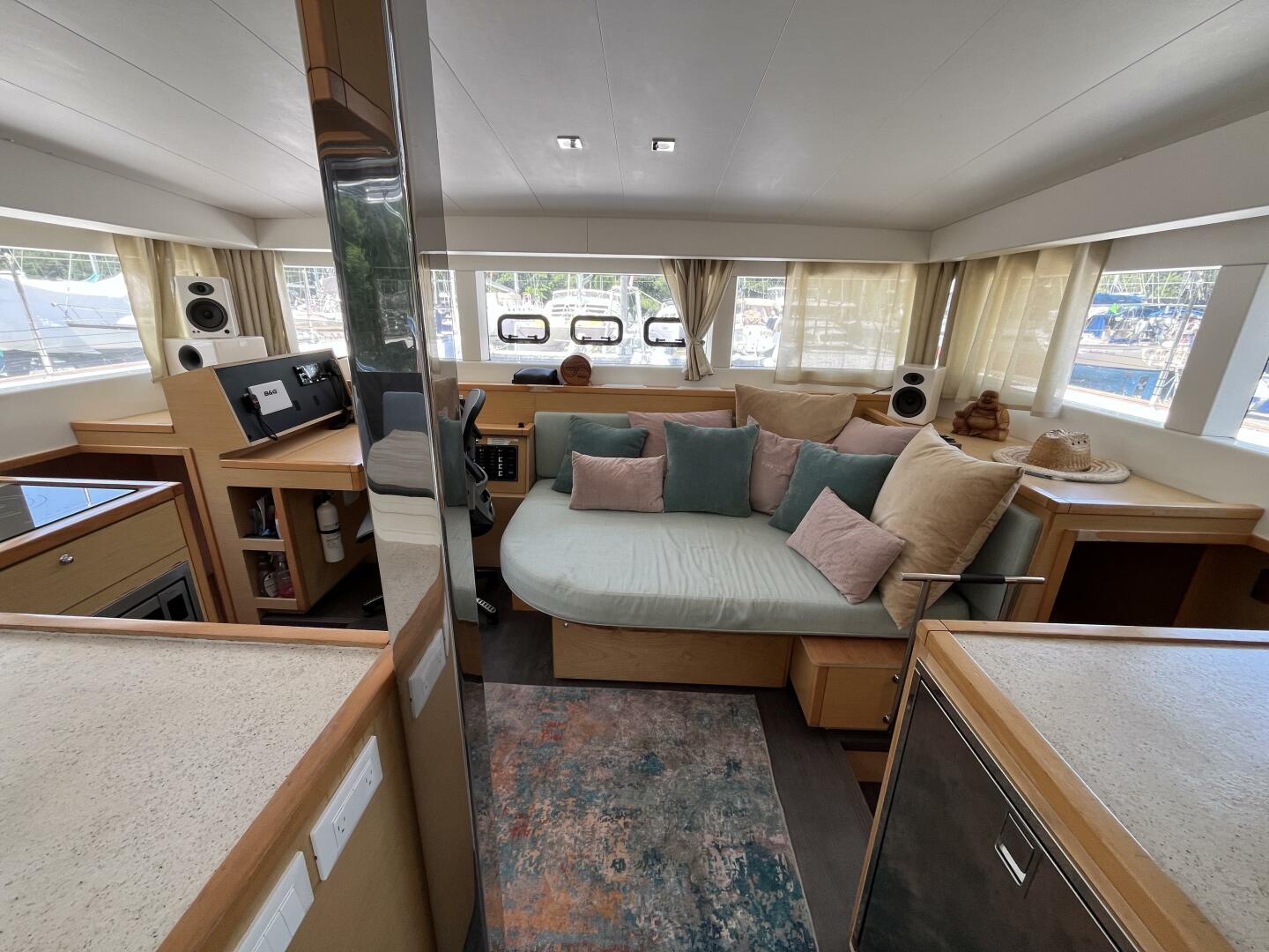 Slide: The Image of Lagoon 39 2016 - 5425720