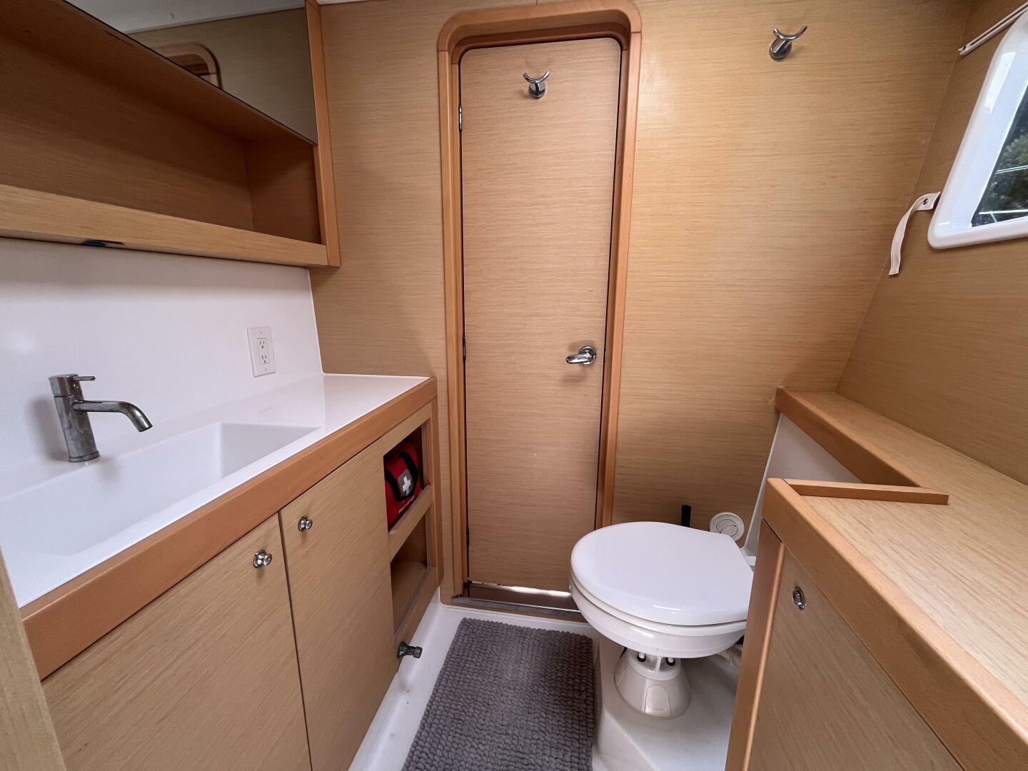 Slide: The Image of Lagoon 39 2016 - 5425810