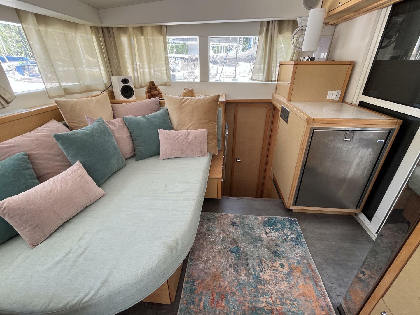 Slide: The Image of Lagoon 39 2016 - 5425918