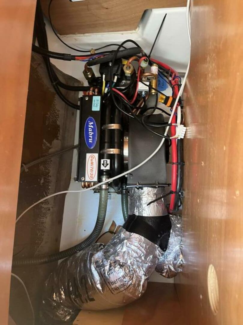 Slide: The Image of Lagoon 39 2016 - 5425925