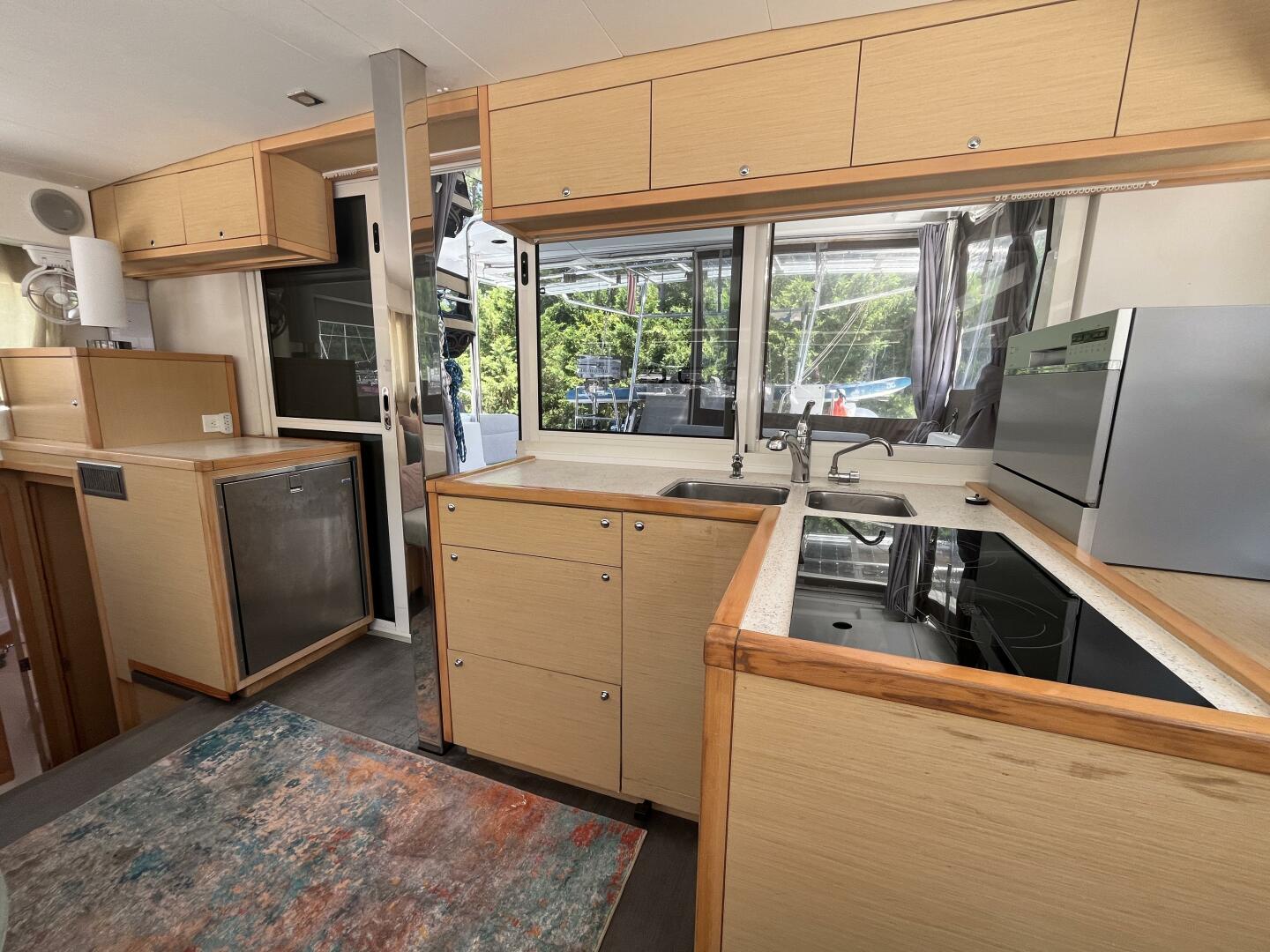 Slide: The Image of Lagoon 39 2016 - 5426016