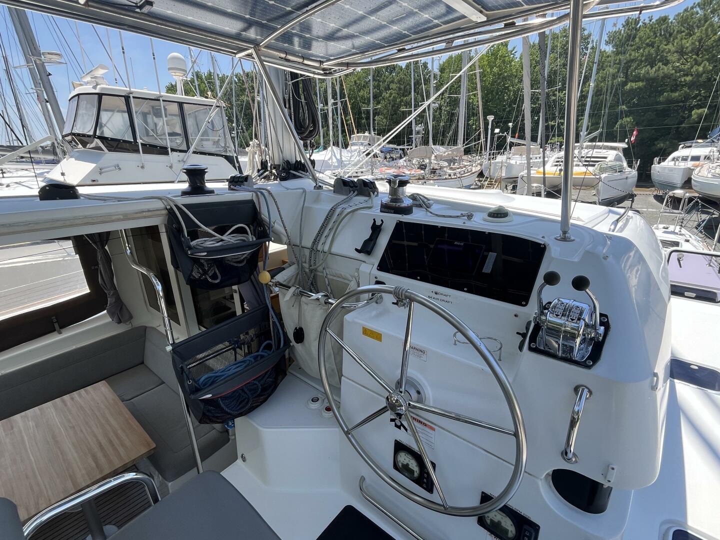 Slide: The Image of Lagoon 39 2016 - 5426022