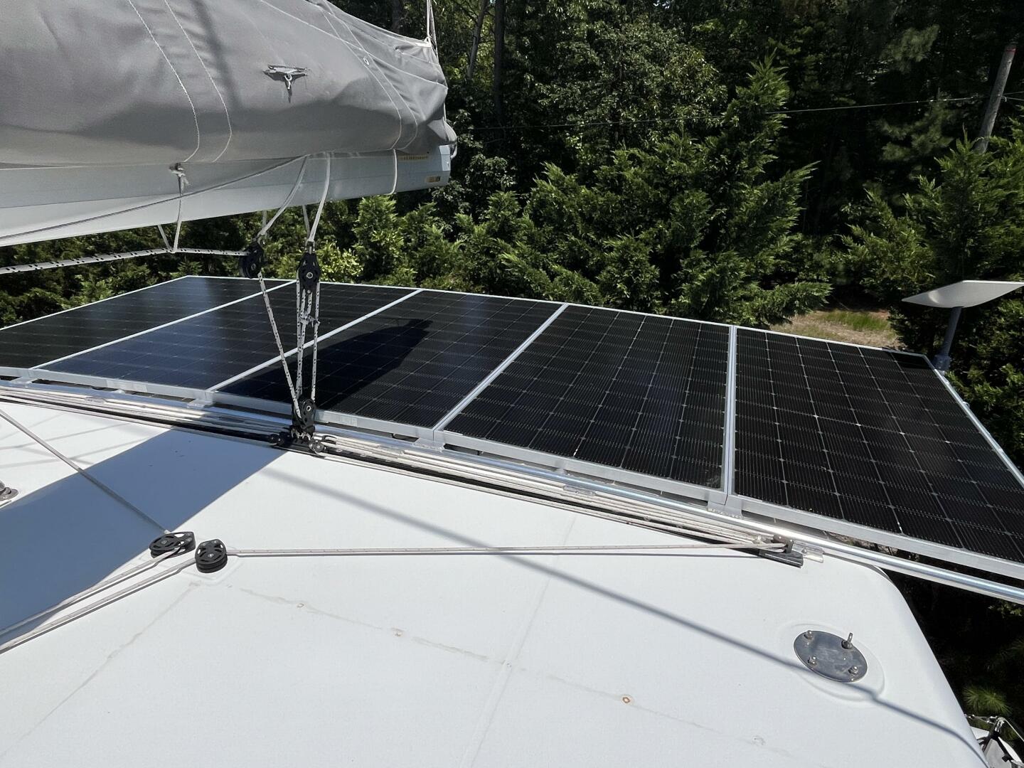 Slide: The Image of Lagoon 39 2016 - 5426075