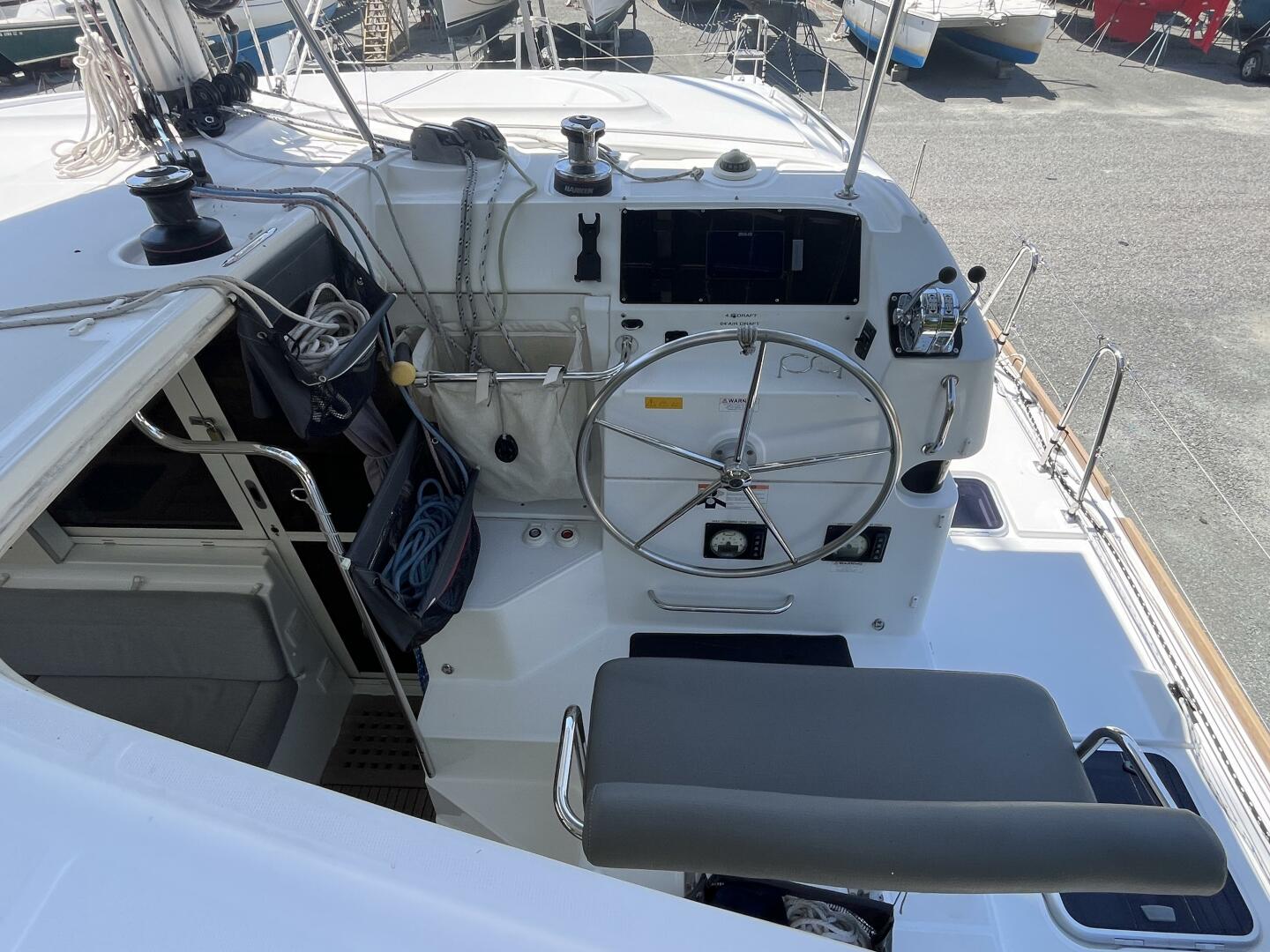 Slide: The Image of Lagoon 39 2016 - 5426078