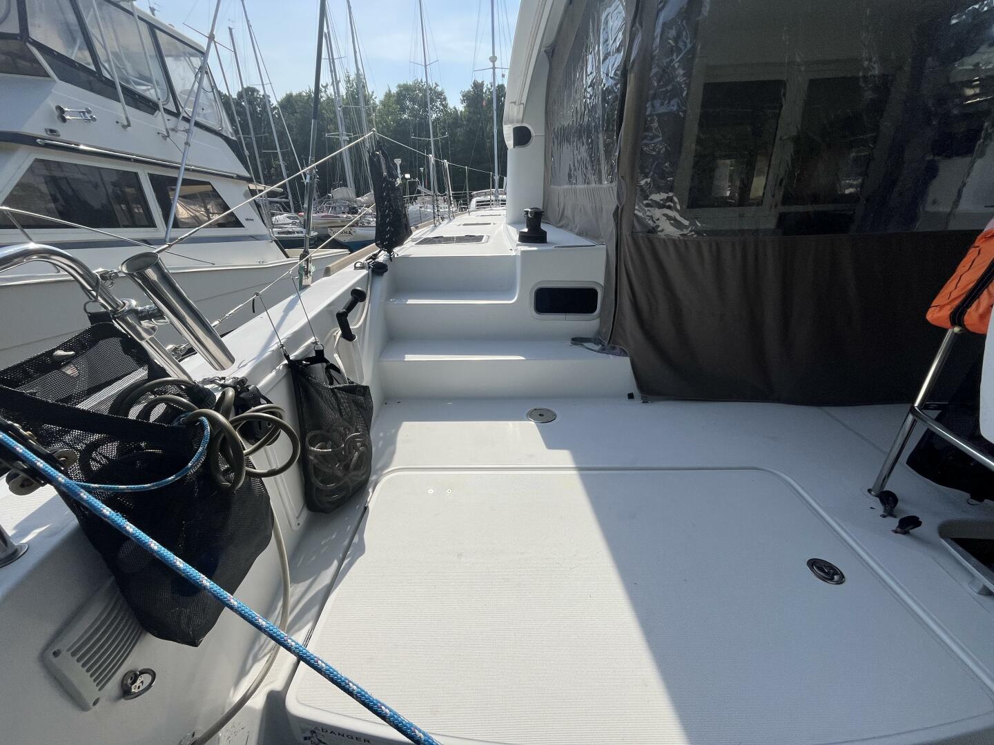 Slide: The Image of Lagoon 39 2016 - 5426100