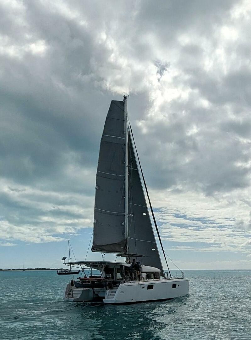 Slide: The Image of Lagoon 39 2016 - 5426106