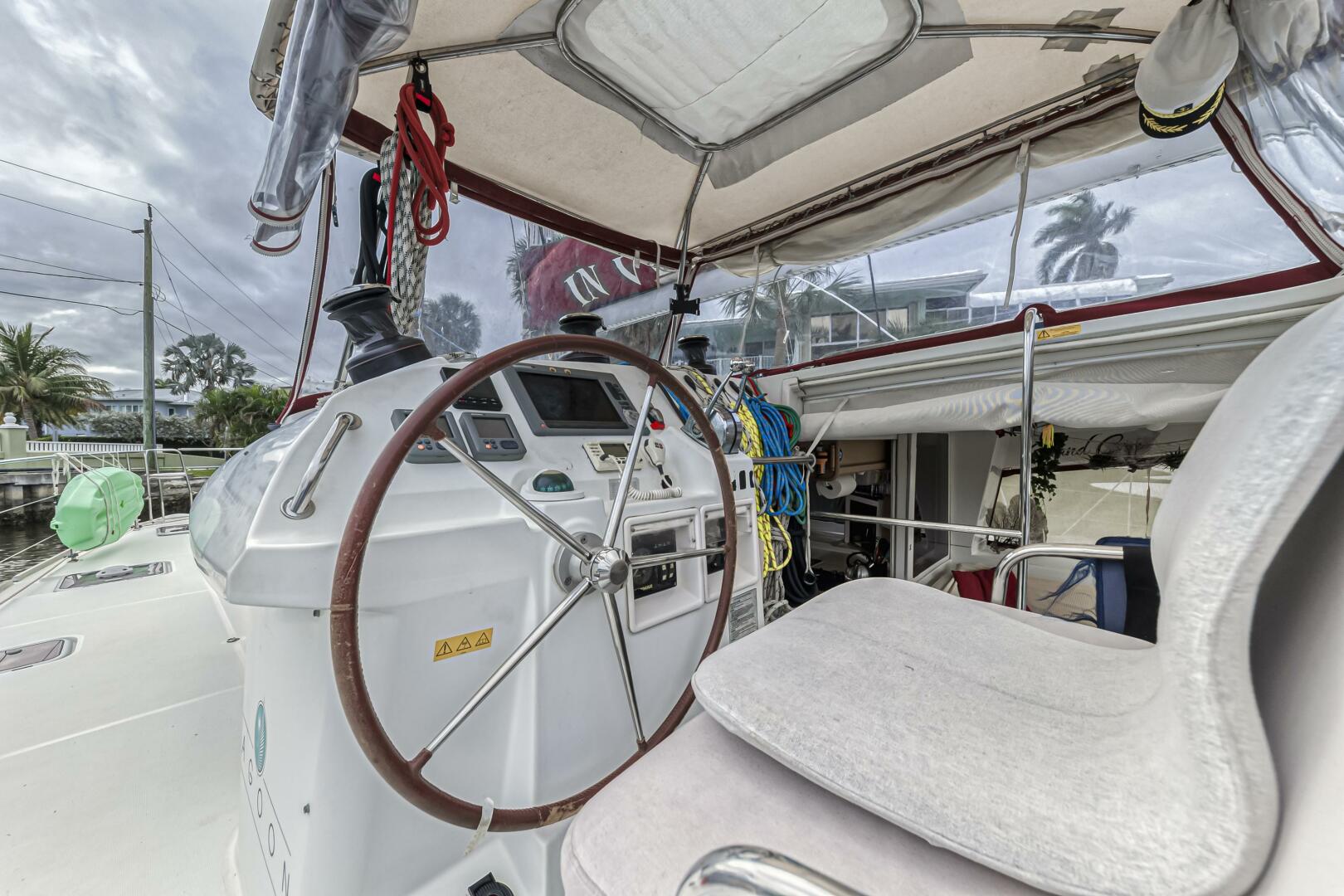 Slide: The Image of Lagoon 40 2010 - 5324810