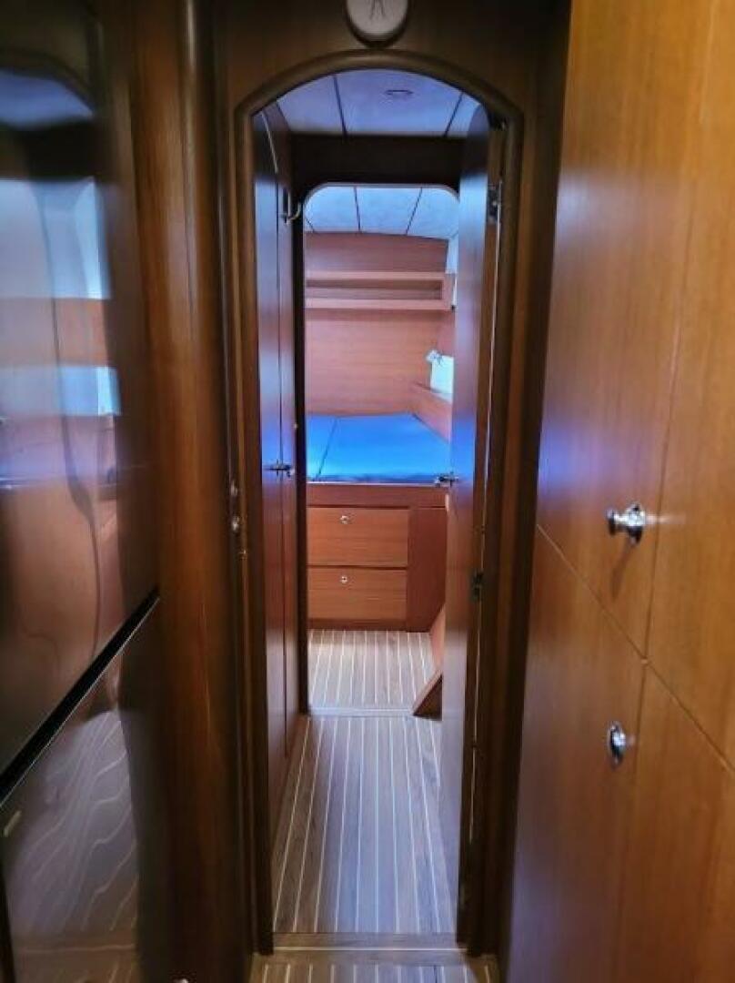 Slide: The Image of Port Hull View To Forward Cabin - 5386555