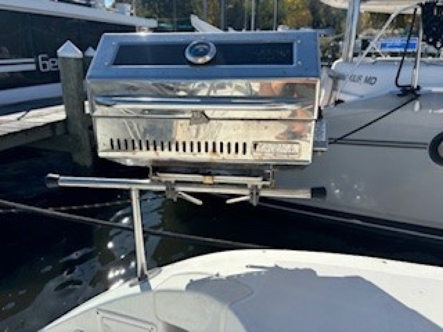 Slide: The Image of Used Sail Catamaran for sale 2003 Lagoon 380 - FISHY BUSINESS - 4893755