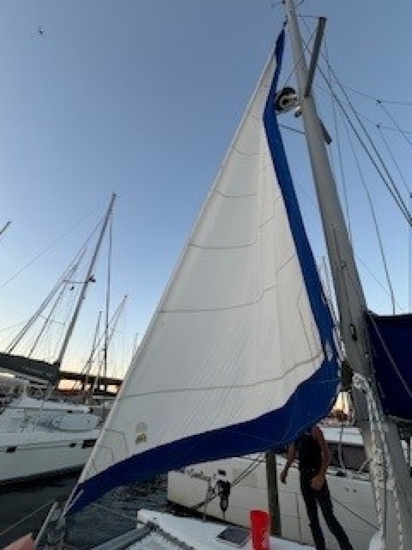 Slide: The Image of Used Sail Catamaran for sale 2003 Lagoon 380 - FISHY BUSINESS - 4893748