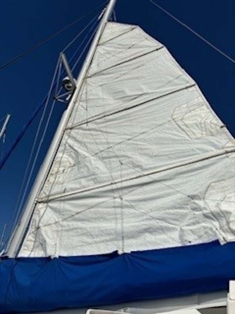 Slide: The Image of Used Sail Catamaran for sale 2003 Lagoon 380 - FISHY BUSINESS - 4893741