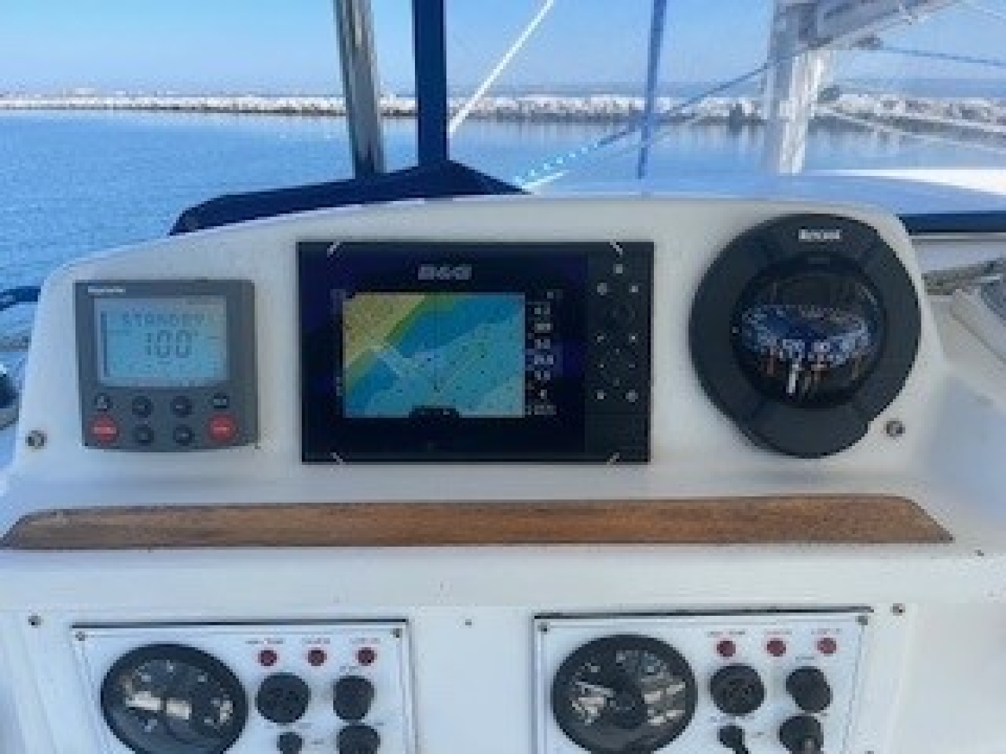 Slide: The Image of Used Sail Catamaran for sale 2003 Lagoon 380 - FISHY BUSINESS - 4893777