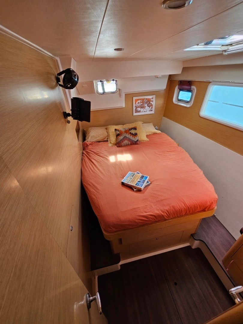 Slide: The Image of Used Sail Catamaran for sale 2012 Lagoon 400 - GOOD STUFF - 4982289