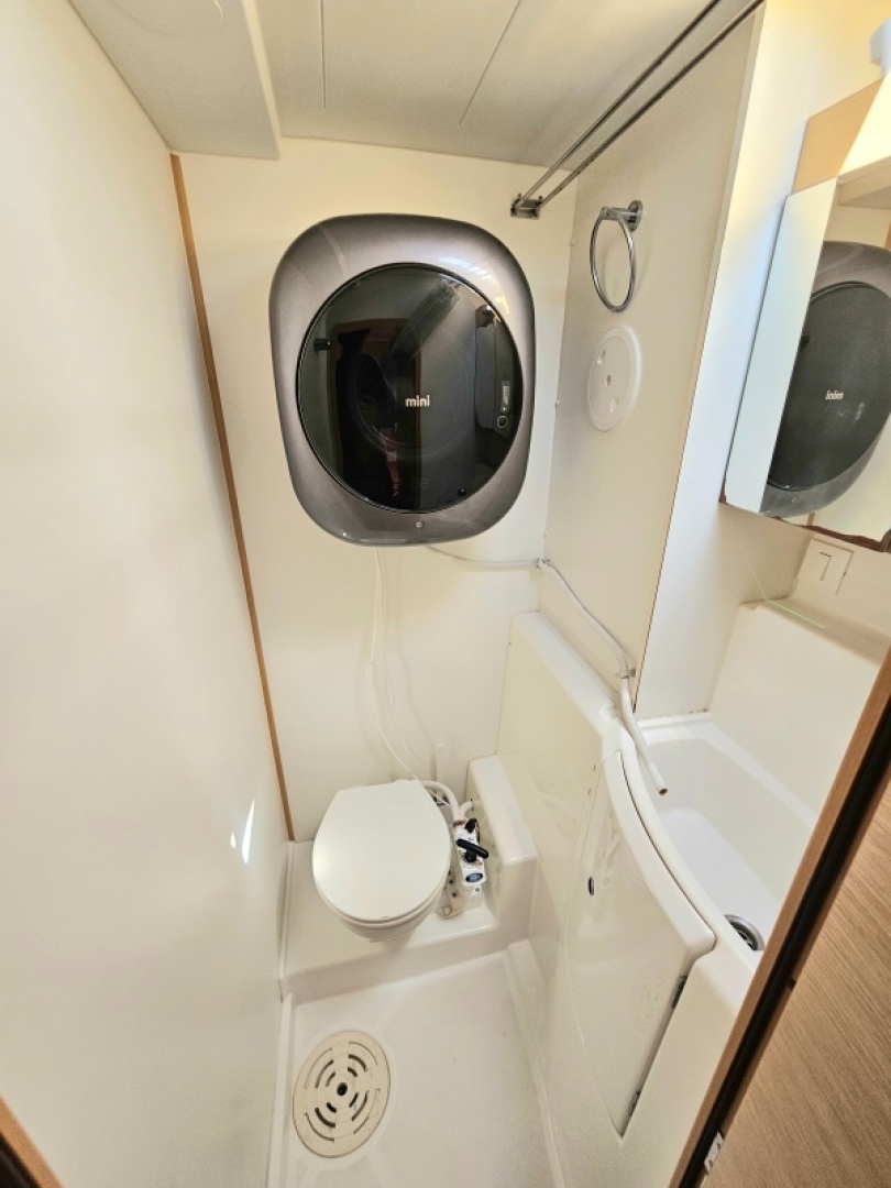 Slide: The Image of Used Sail Catamaran for sale 2012 Lagoon 400 - GOOD STUFF - 4982264