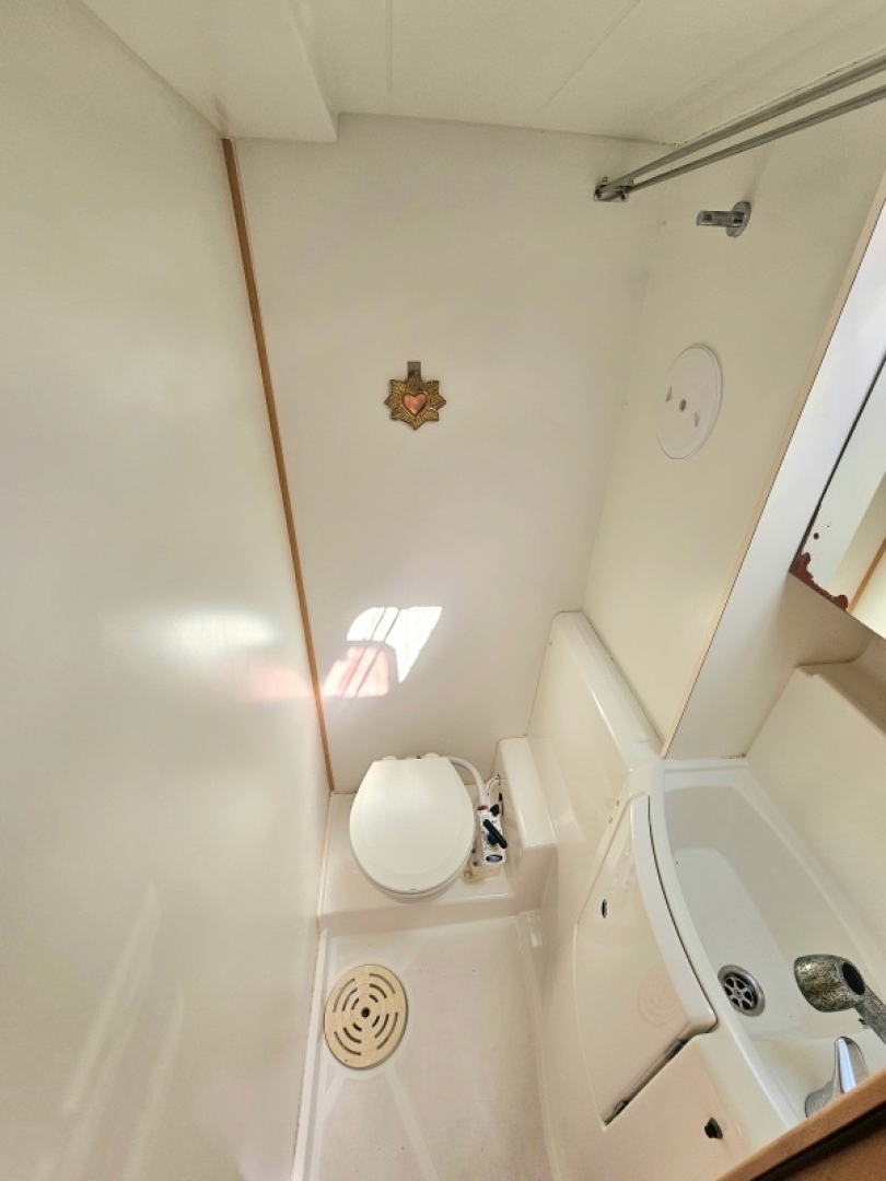 Slide: The Image of Used Sail Catamaran for sale 2012 Lagoon 400 - GOOD STUFF - 4982287