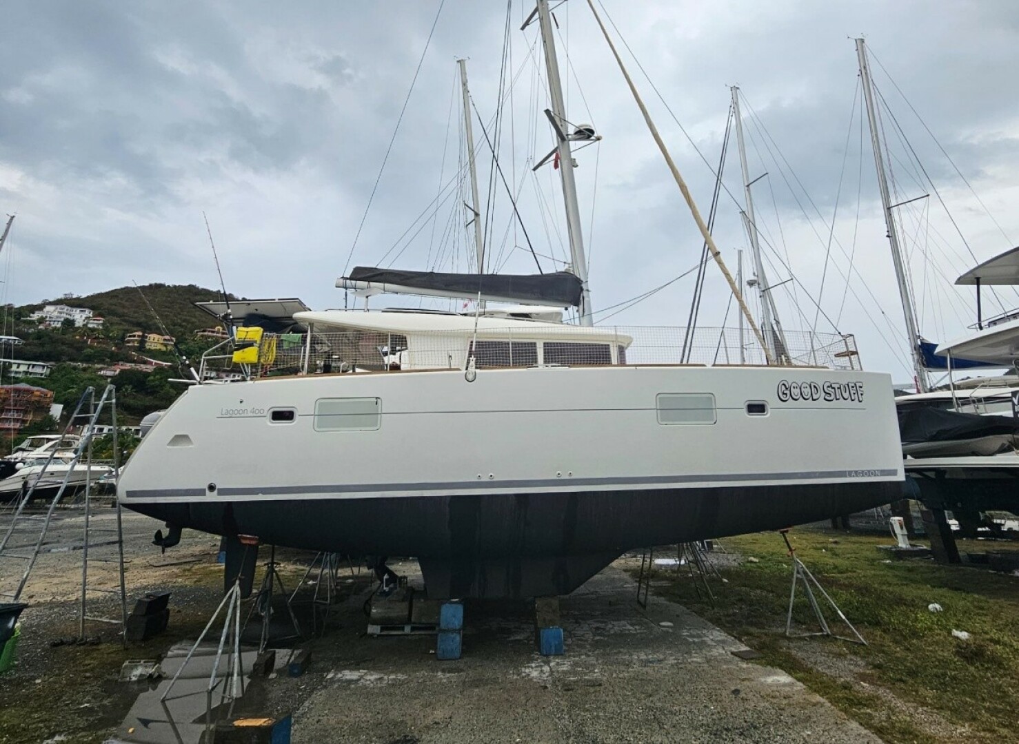 Slide: The Image of Used Sail Catamaran for sale 2012 Lagoon 400 - GOOD STUFF - 5127452