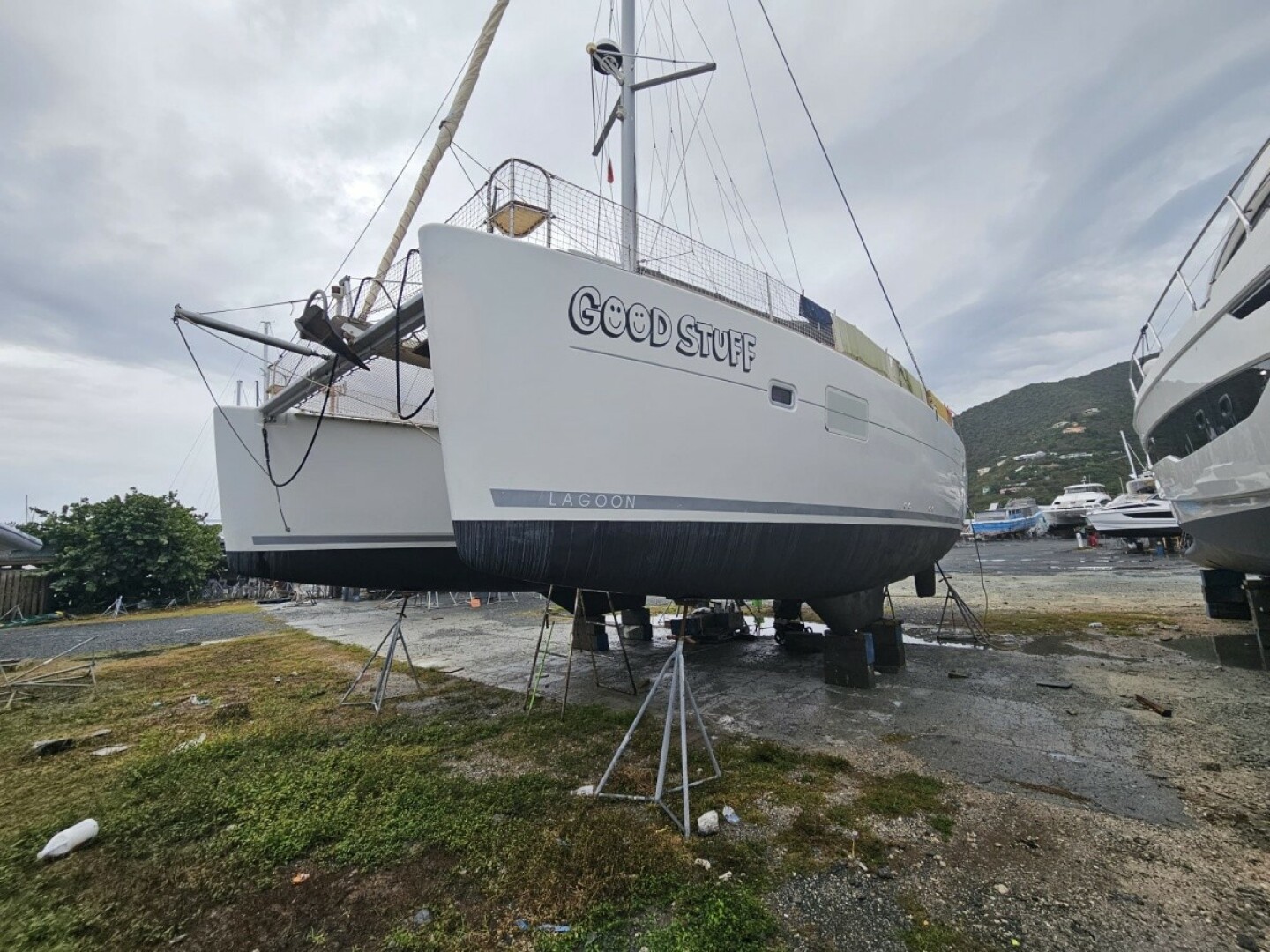 Slide: The Image of Used Sail Catamaran for sale 2012 Lagoon 400 - GOOD STUFF - 5127450