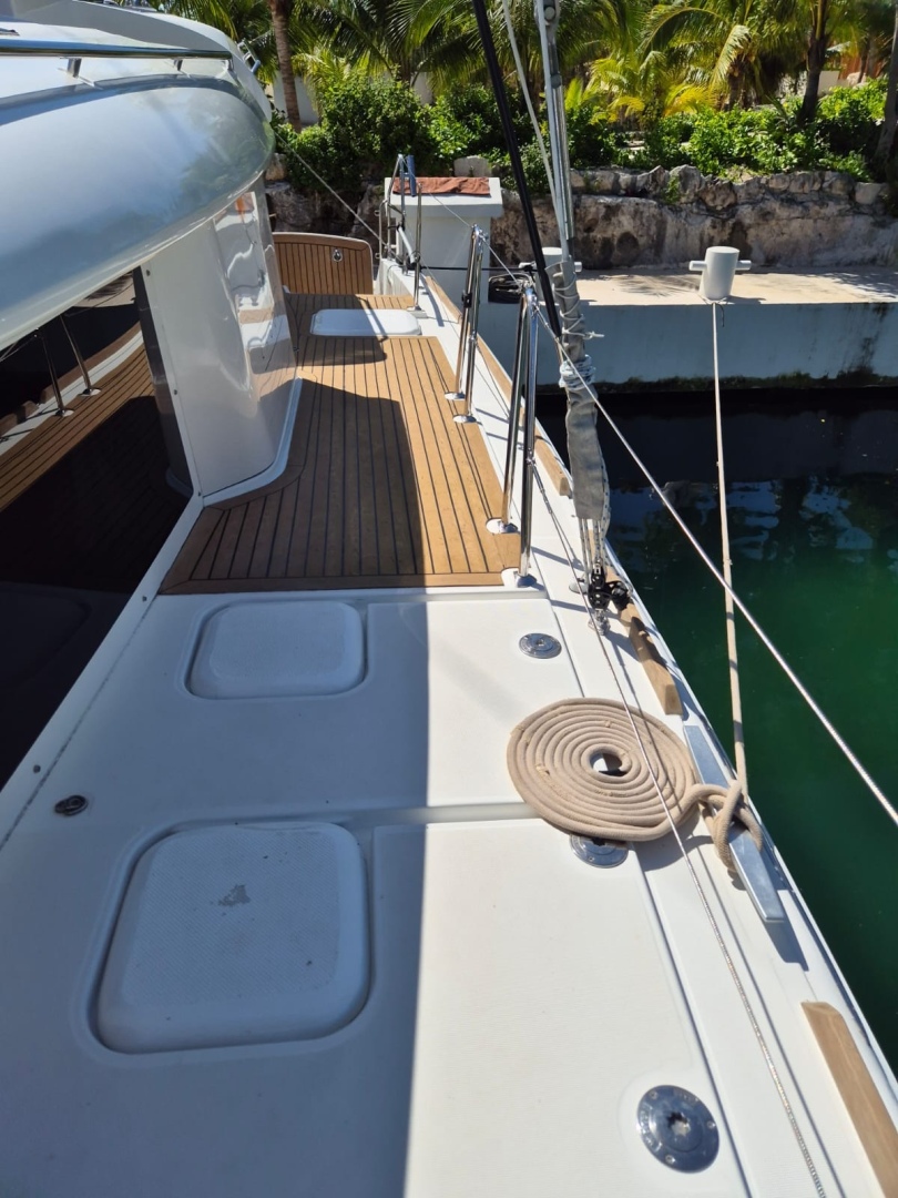 Slide: The Image of Used Sail Catamaran for sale 2014 Lagoon 450 - CHAPTER TWO - 4895626