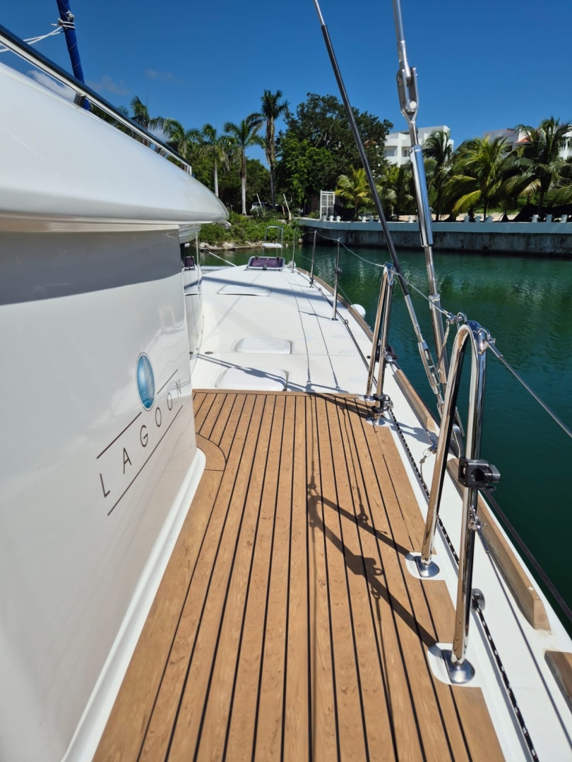 Slide: The Image of Used Sail Catamaran for sale 2014 Lagoon 450 - CHAPTER TWO - 4895641