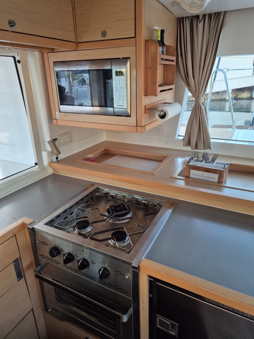 Slide: The Image of Used Sail Catamaran for sale 2014 Lagoon 450 - CHAPTER TWO - 4894156