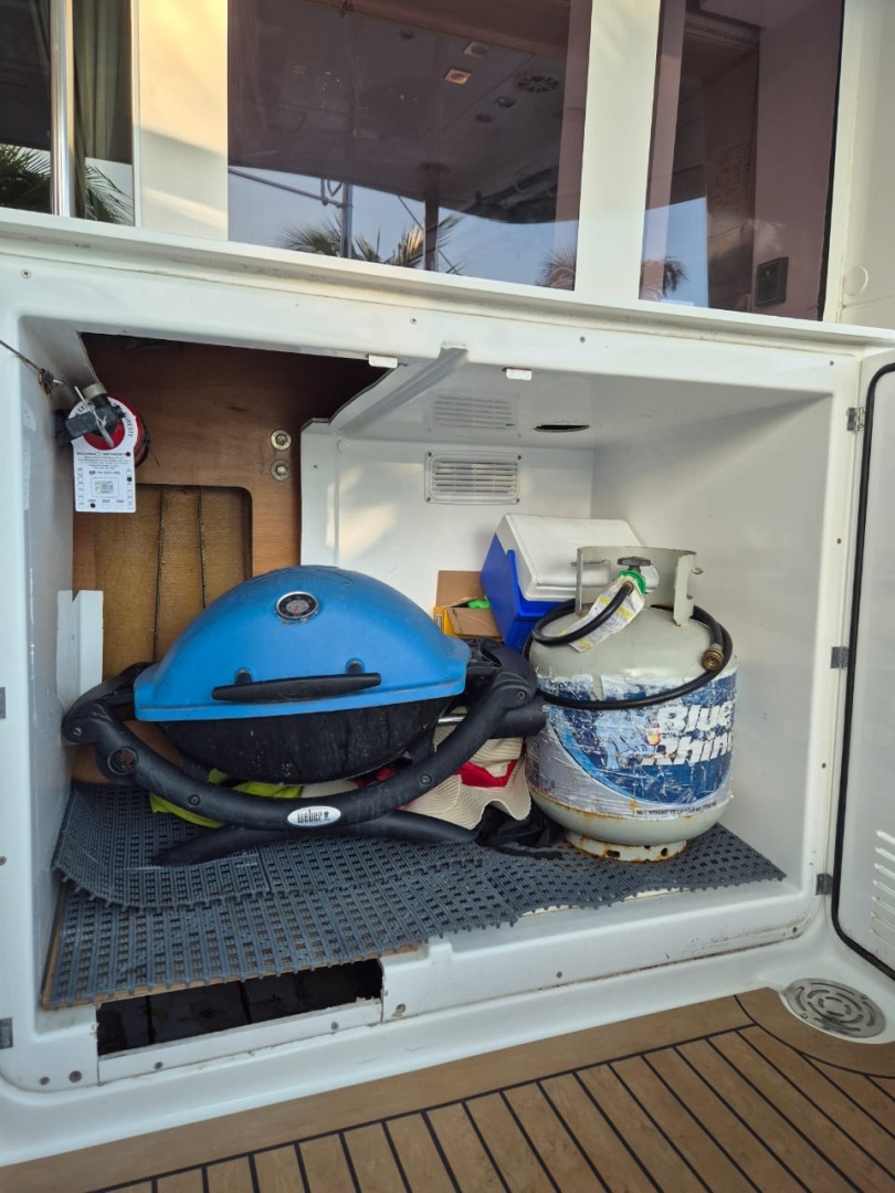 Slide: The Image of Used Sail Catamaran for sale 2014 Lagoon 450 - CHAPTER TWO - 4894172