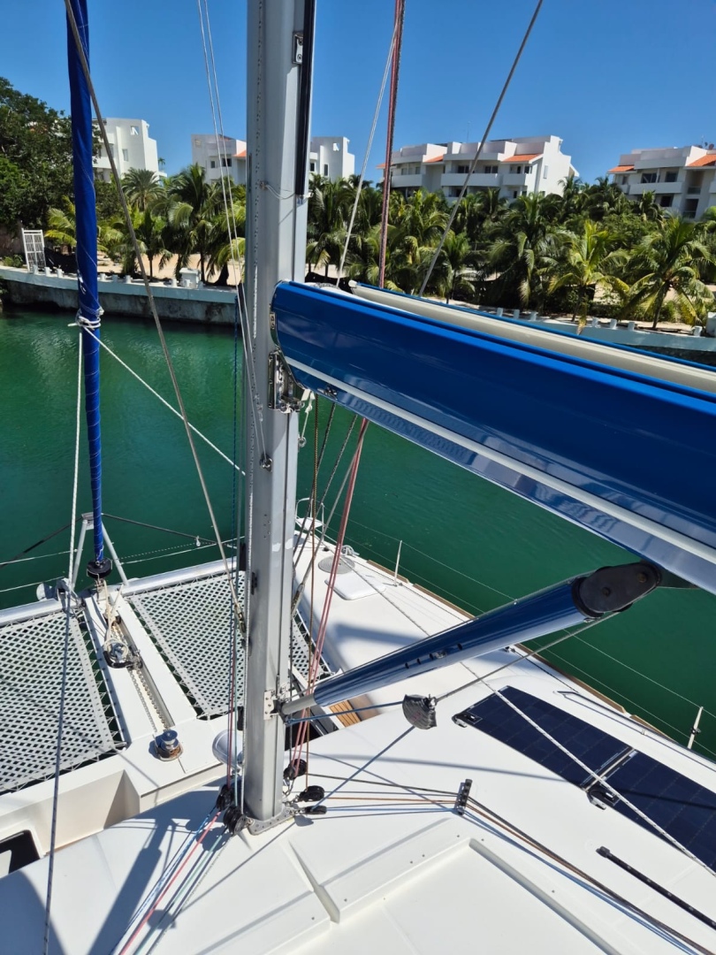 Slide: The Image of Used Sail Catamaran for sale 2014 Lagoon 450 - CHAPTER TWO - 4895613