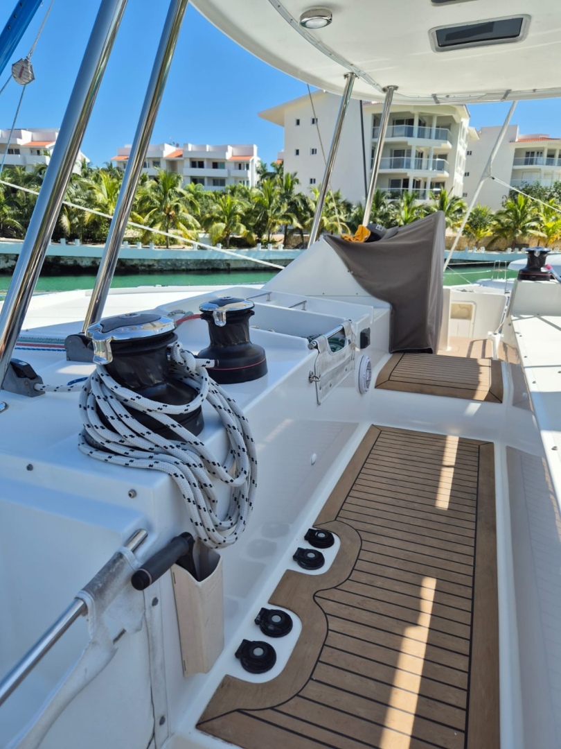 Slide: The Image of Used Sail Catamaran for sale 2014 Lagoon 450 - CHAPTER TWO - 4895623