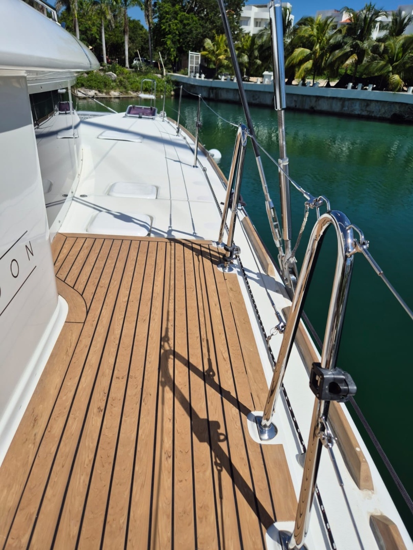 Slide: The Image of Used Sail Catamaran for sale 2014 Lagoon 450 - CHAPTER TWO - 4895642