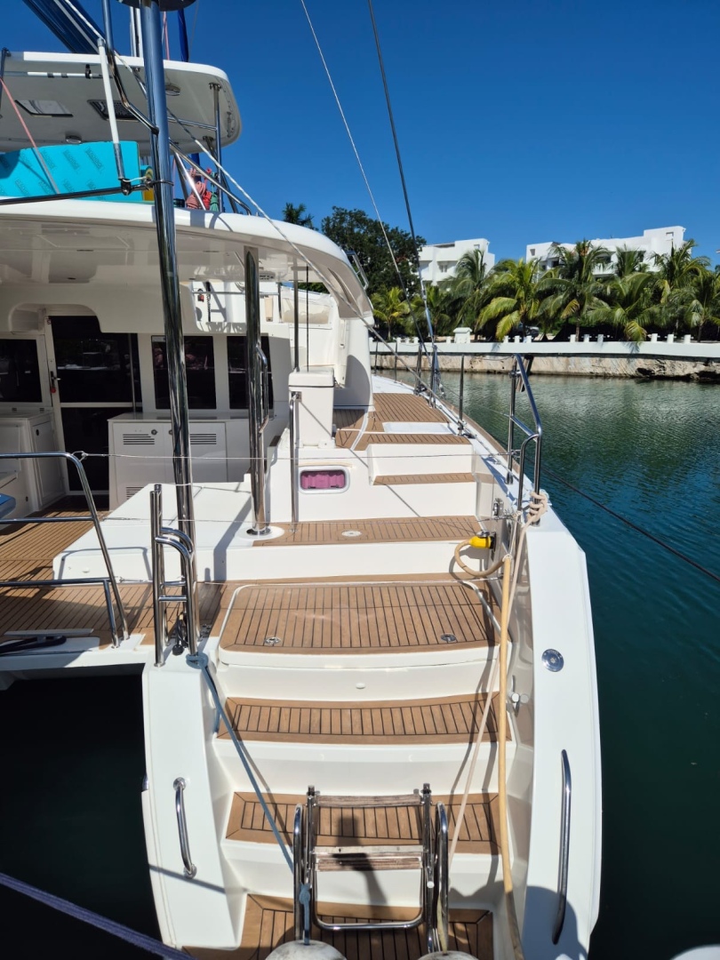 Slide: The Image of Used Sail Catamaran for sale 2014 Lagoon 450 - CHAPTER TWO - 4894178