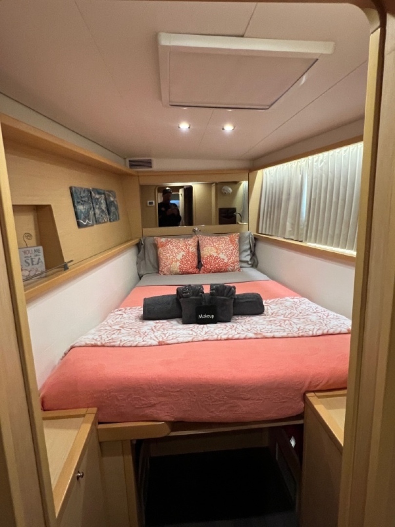 Slide: The Image of Used Sail Catamaran for sale 2016 Lagoon 450 - CONSPIRASEA - 5081397