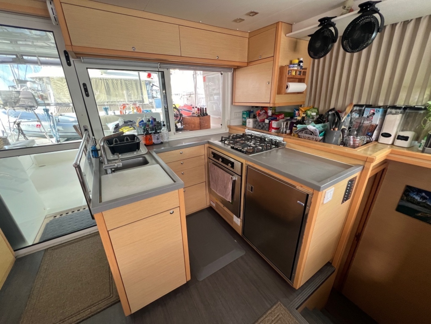 Slide: The Image of Used Sail Catamaran for sale 2016 Lagoon 450 - CONSPIRASEA - 5081400
