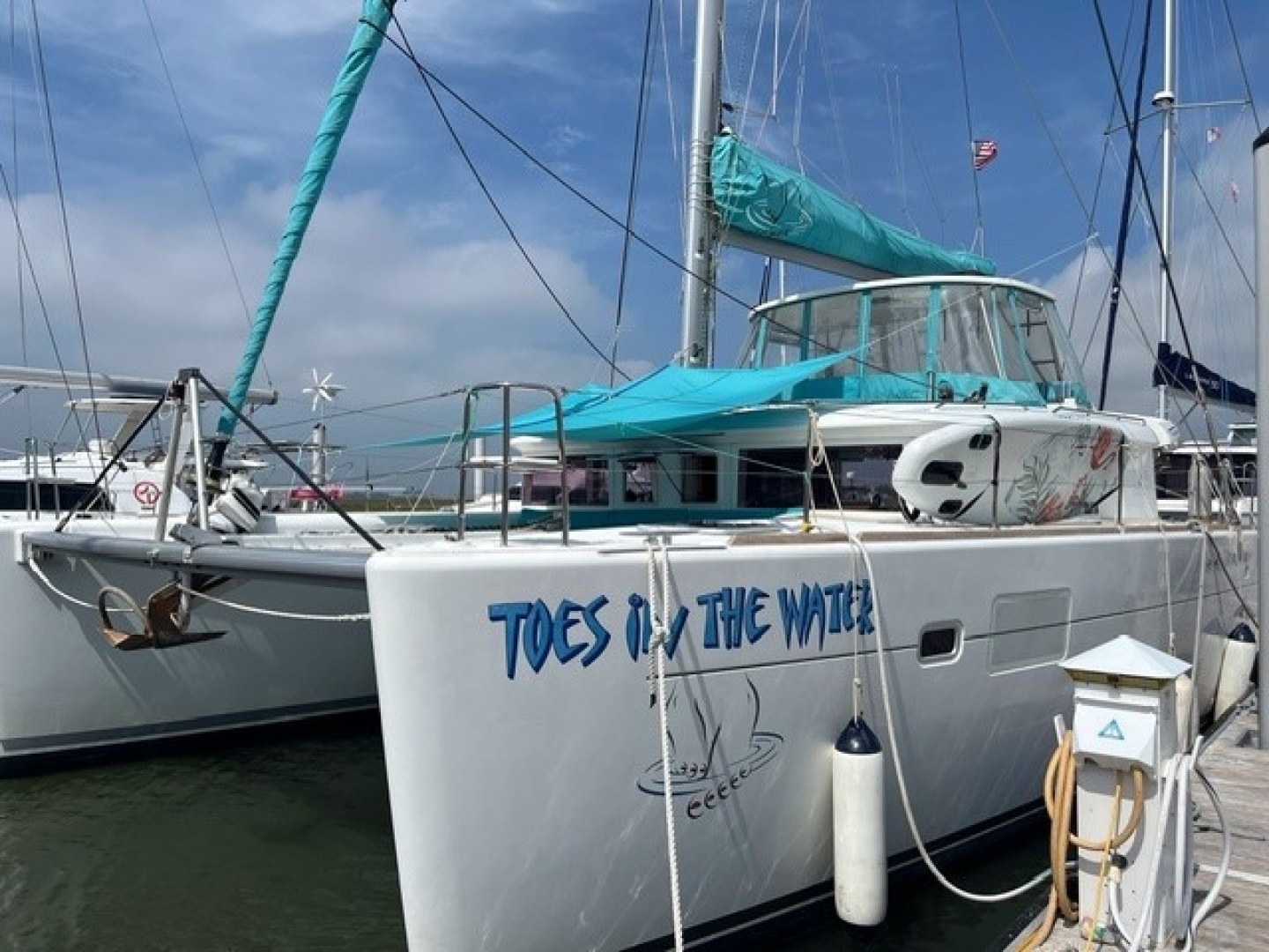 Slide: The Image of Used Sail Catamaran for sale 2015 Lagoon 450F - TOES IN THE WATER - 4507653