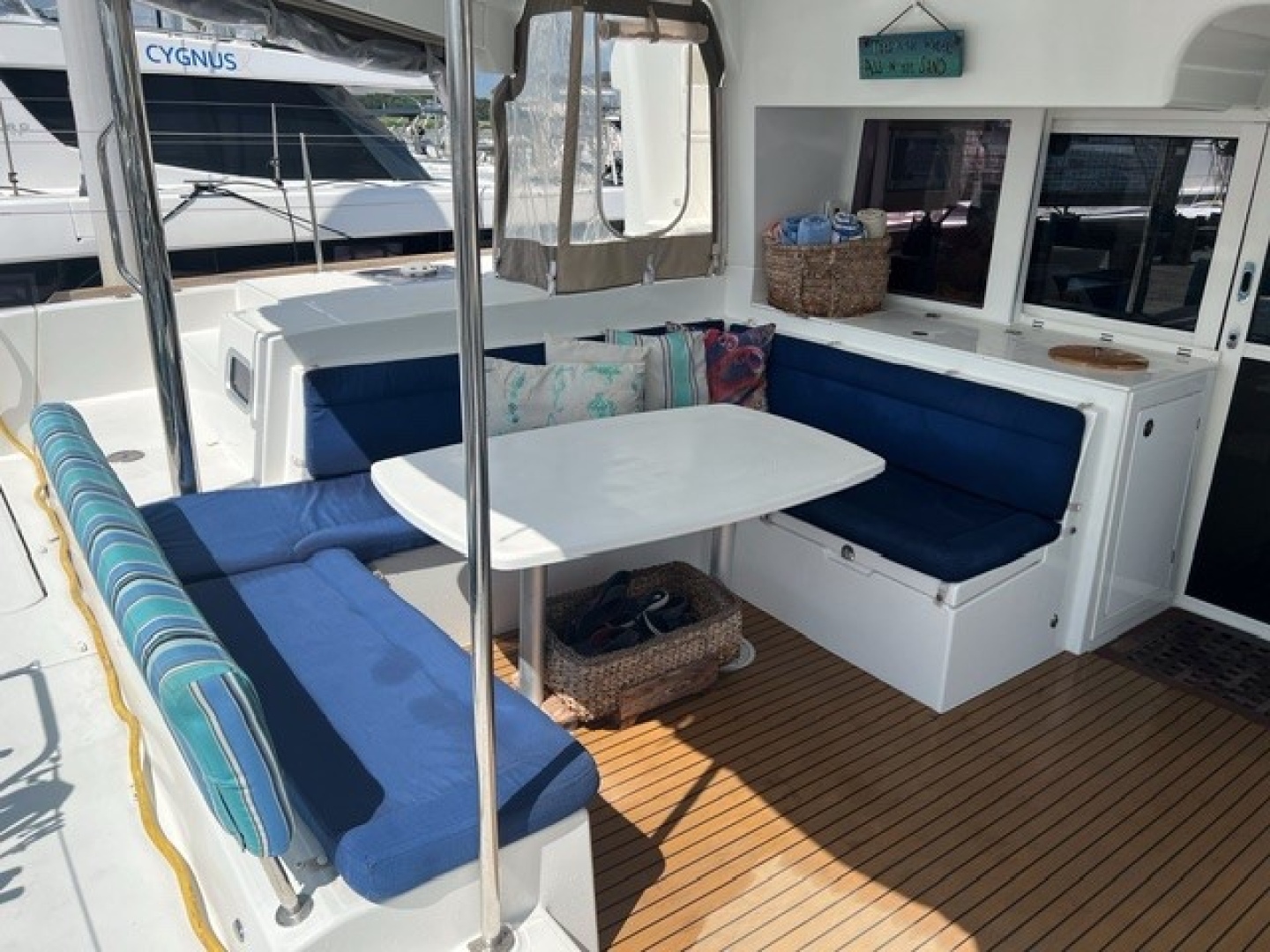 Slide: The Image of Used Sail Catamaran for sale 2015 Lagoon 450F - TOES IN THE WATER - 4507660