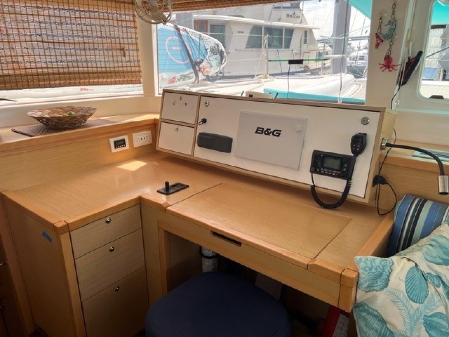Slide: The Image of Used Sail Catamaran for sale 2015 Lagoon 450F - TOES IN THE WATER - 4507642