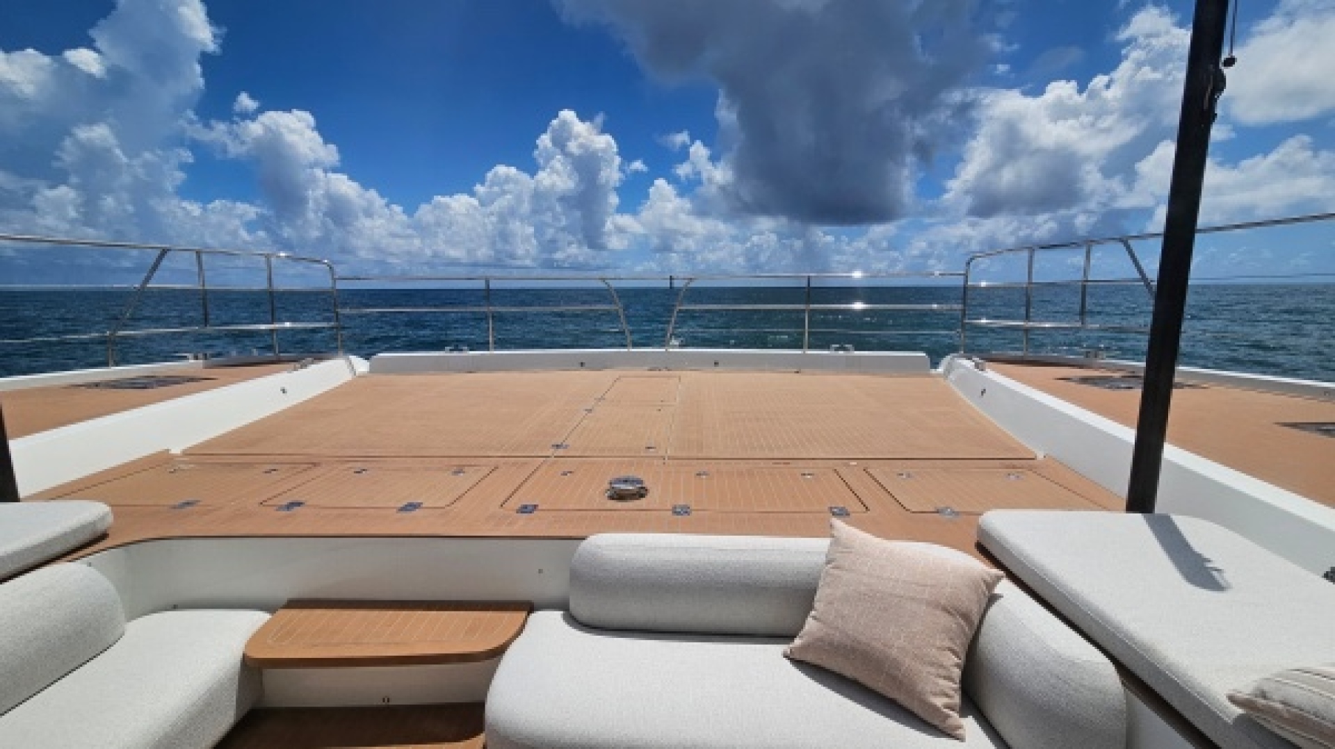 Slide: The Image of Used Power Catamaran for sale 2024 Lagoon Sixty 7 - SUNLOVE - 4892594