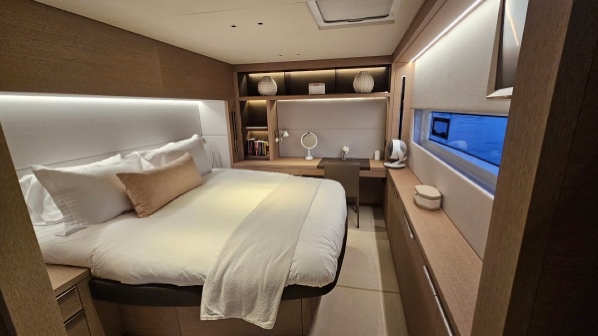 Slide: The Image of Used Power Catamaran for sale 2024 Lagoon Sixty 7 - SUNLOVE - 4892640